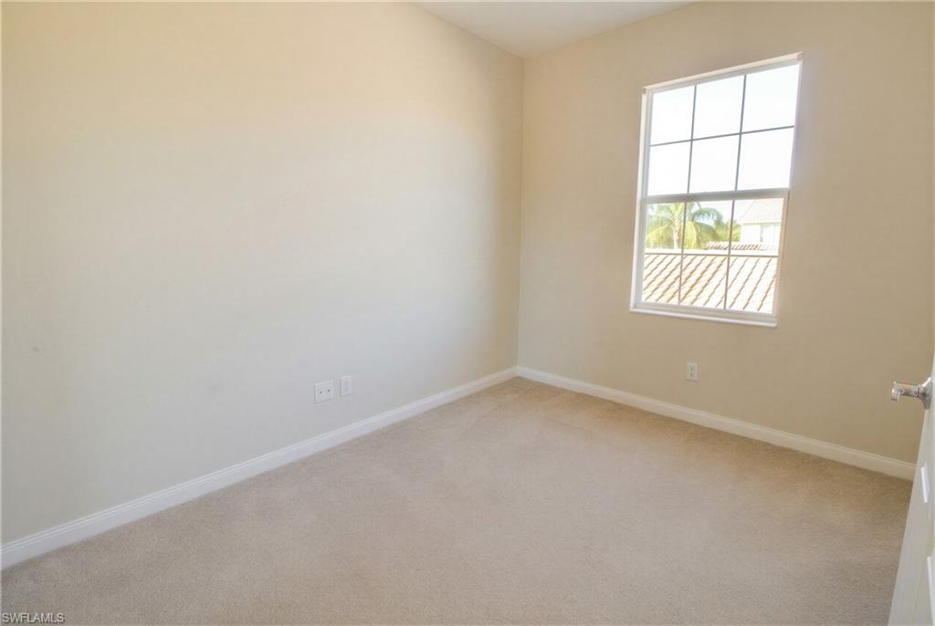 8095 Sorrento Ln Property Photo 20