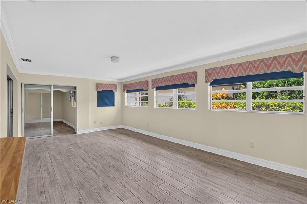 450 Huntington Dr Property Photo 11