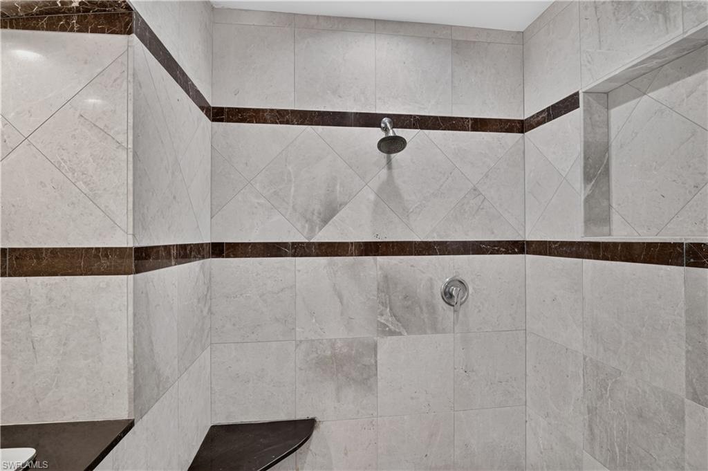 3177 Woodside Ave Property Photo 23