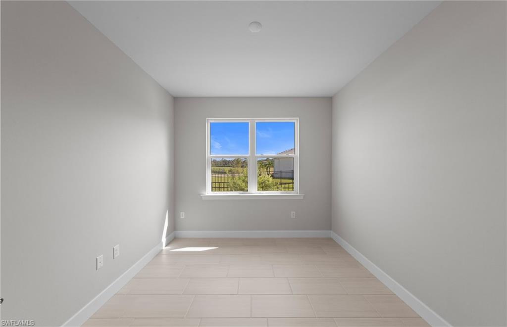 17338 Willow Tree Ln Property Photo 12