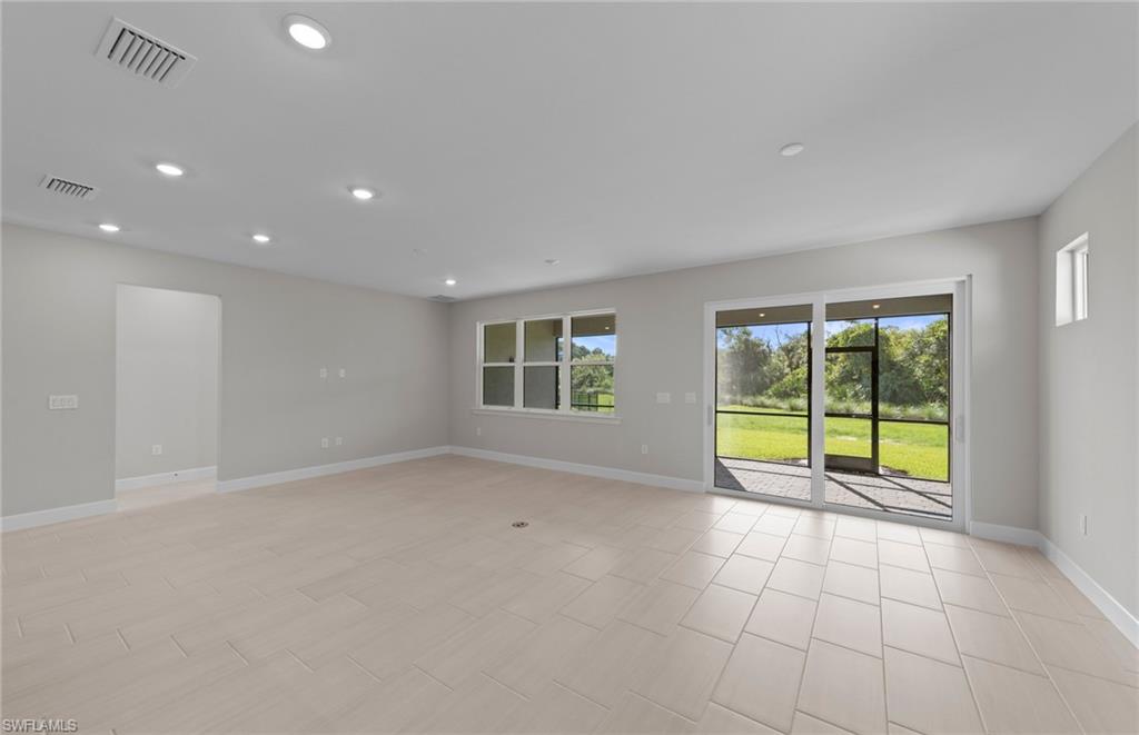 17338 Willow Tree Ln Property Photo 20