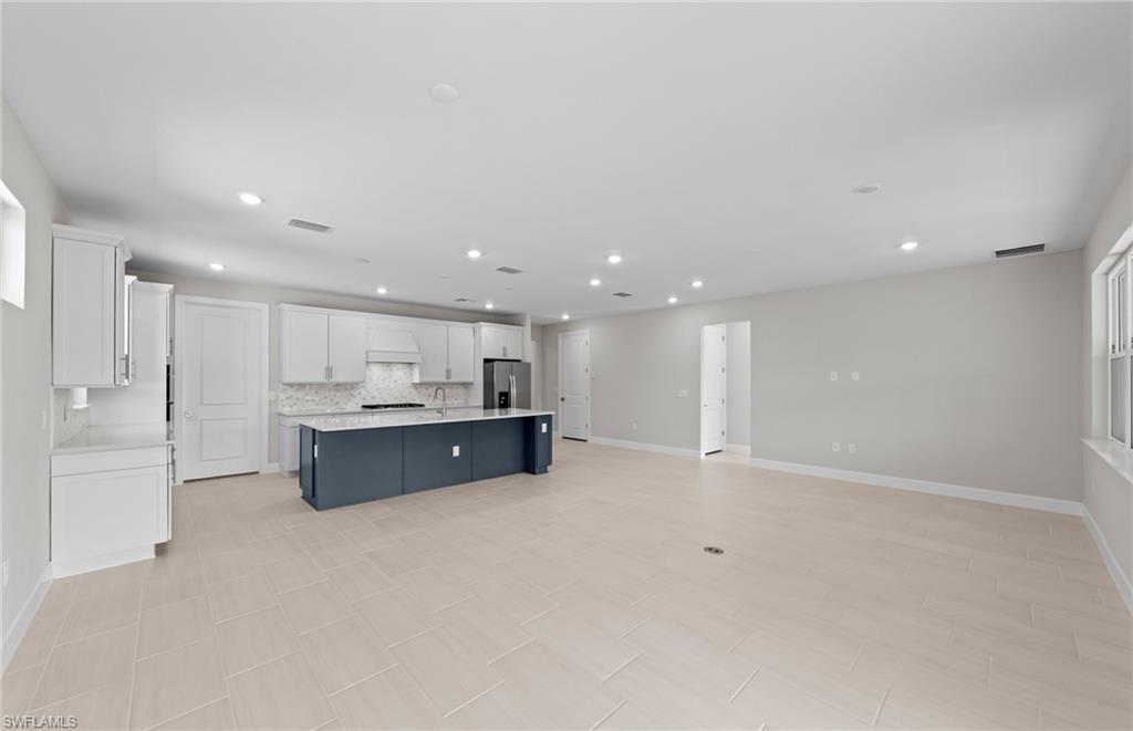 17338 Willow Tree Ln Property Photo 24