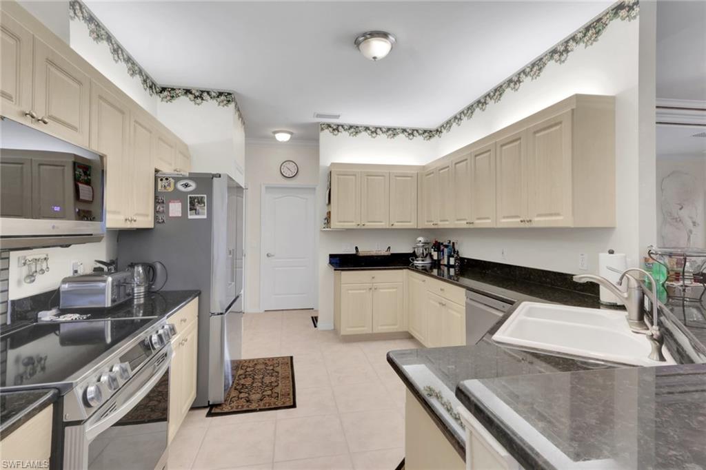 28380 Del Lago Way Property Photo 8