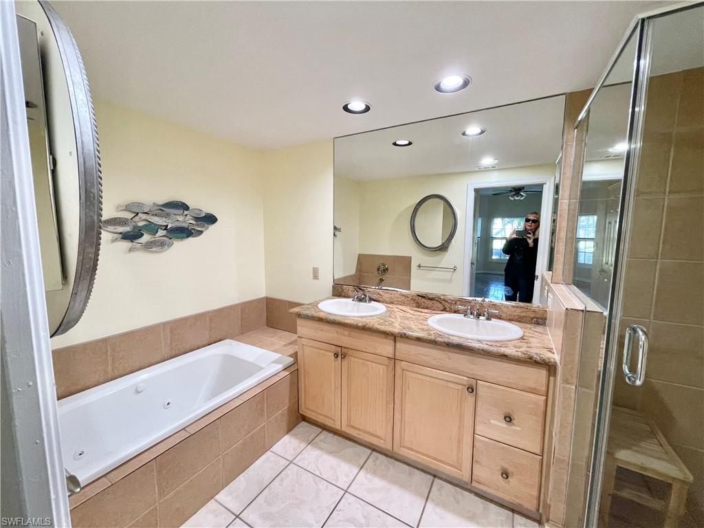 6015 Chardonnay Ln 102 Property Photo 8