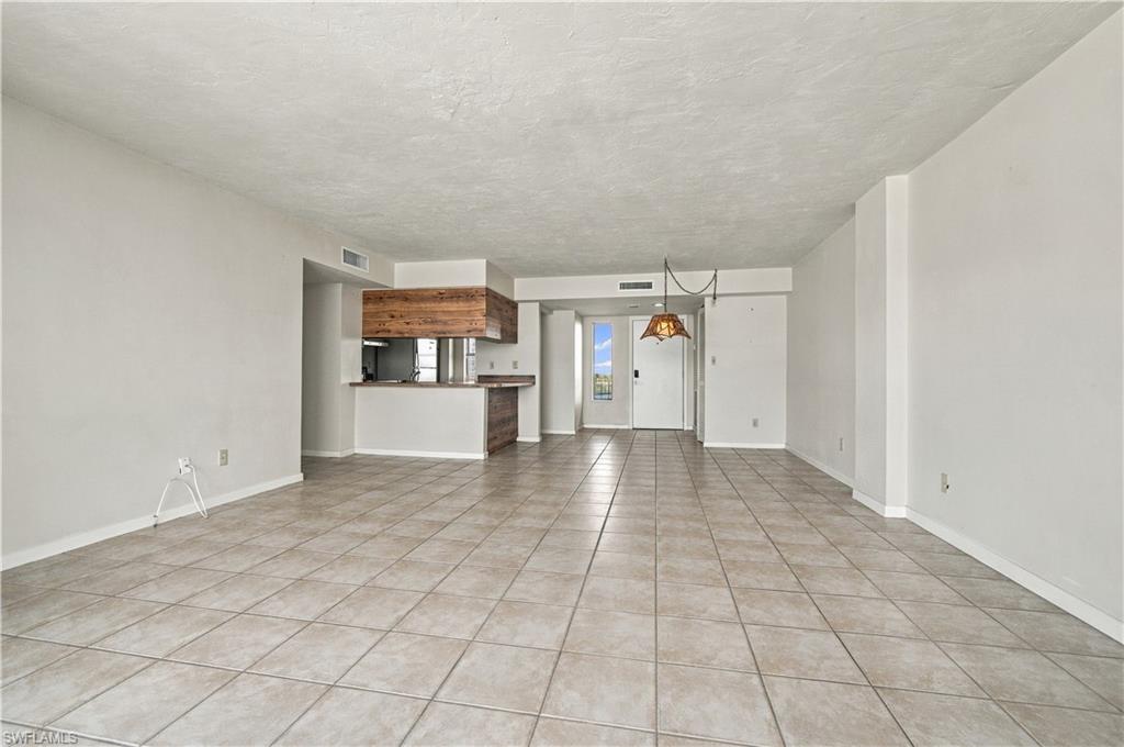 26300 Hickory Blvd 506 Property Photo 8