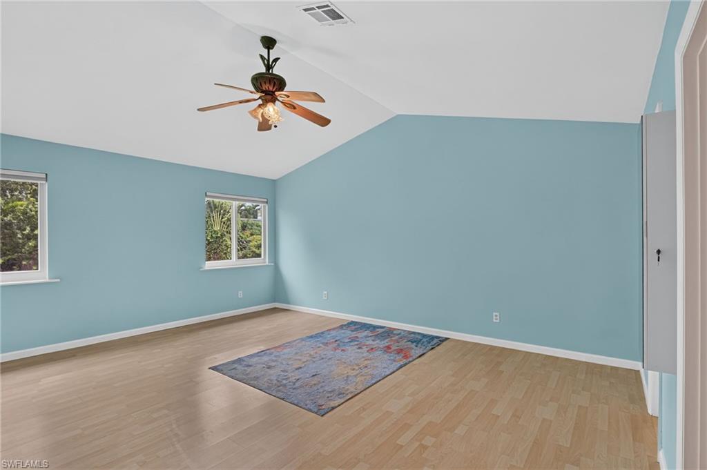 20520 Pine Tree Ln Property Photo 19
