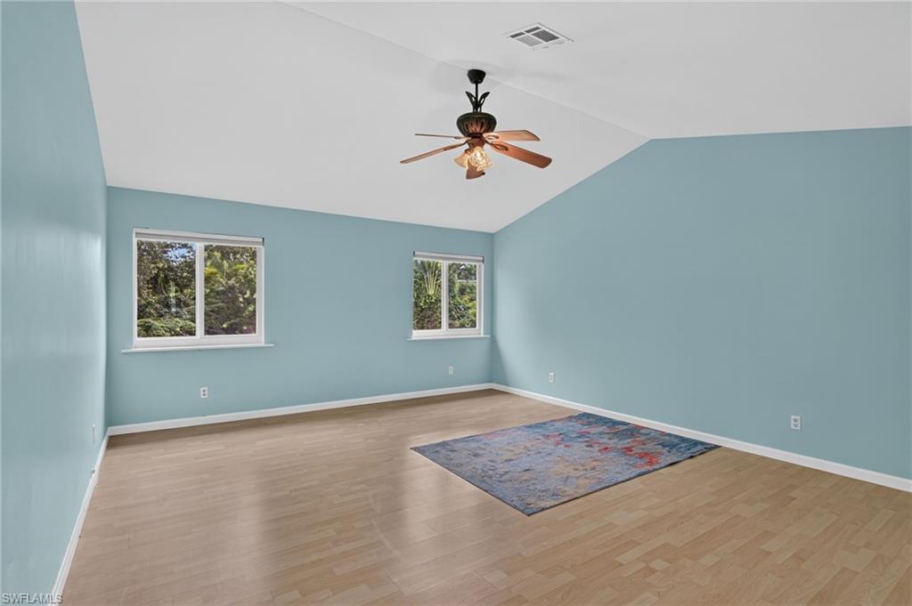 20520 Pine Tree Ln Property Photo 21