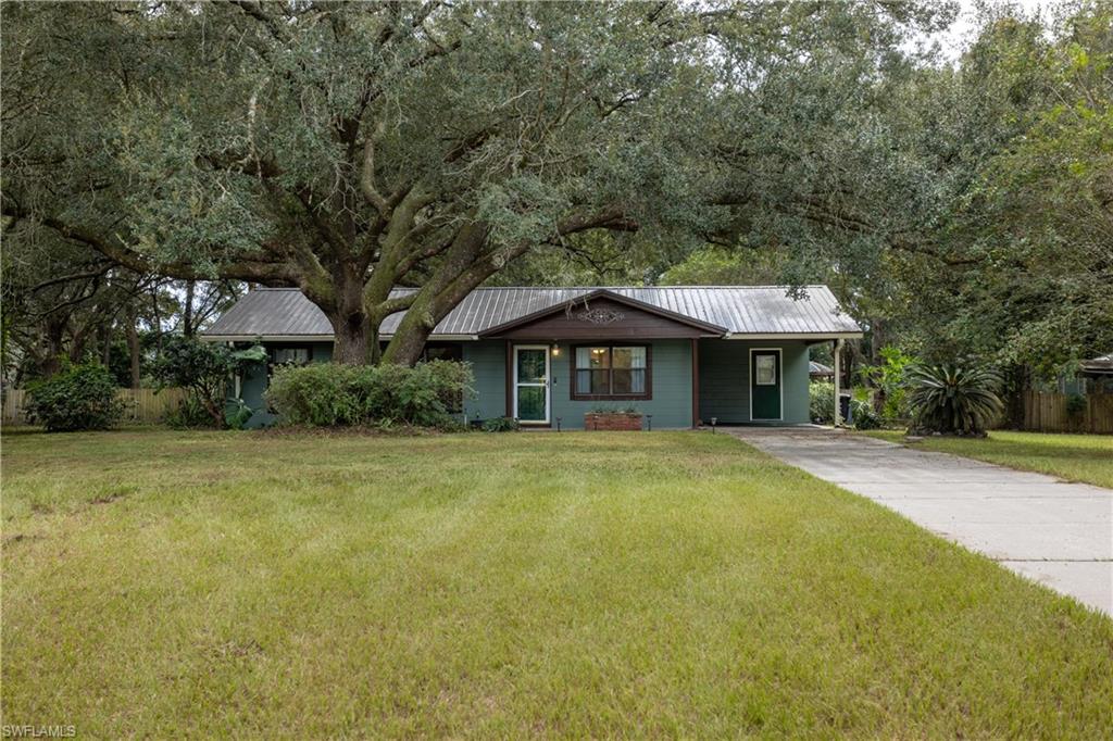 16564 25th Ln Property Photo 2