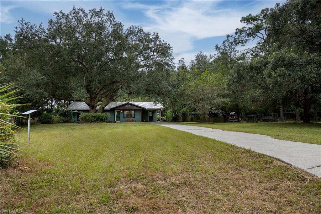 16564 25th Ln Property Photo 3