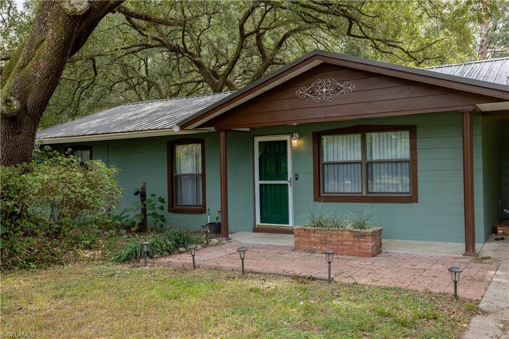 16564 25th Ln Property Photo 4
