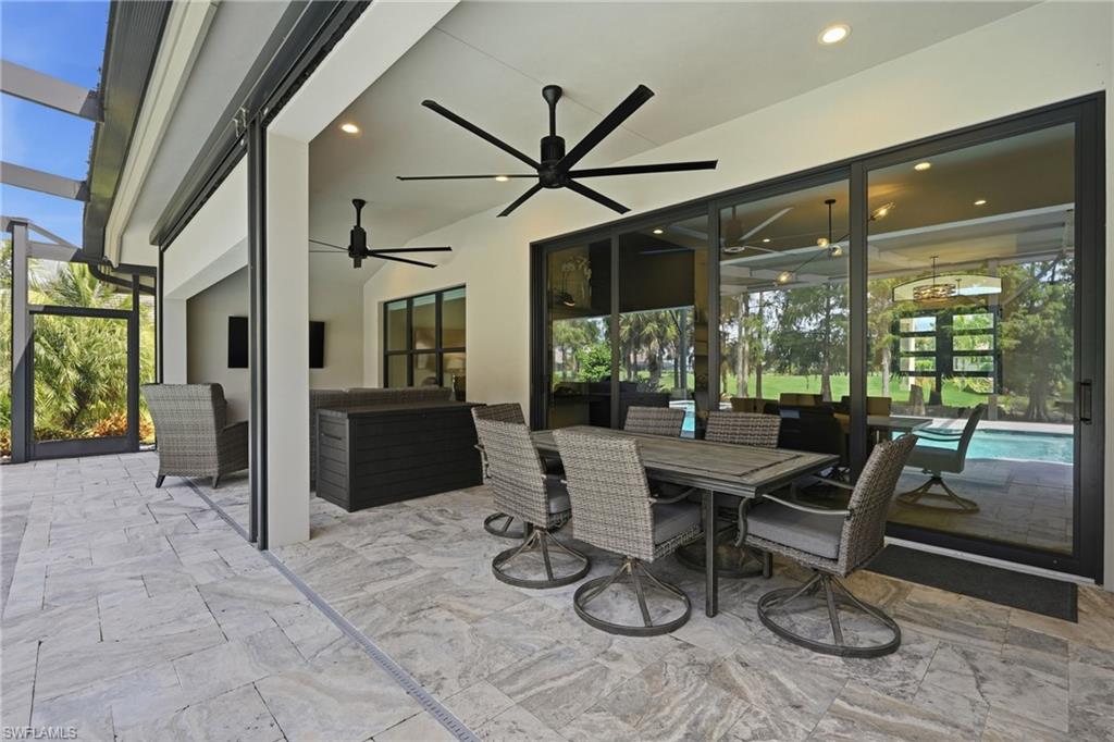 20241 Country Club Dr Property Photo 22
