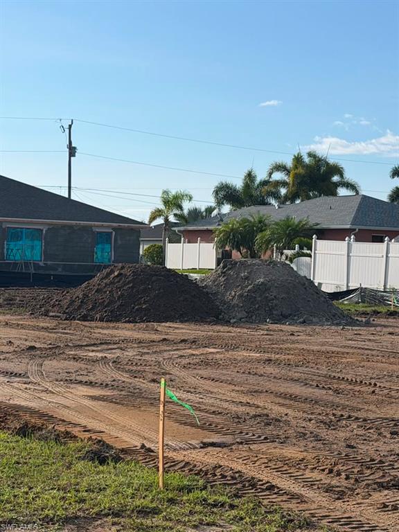 1003 Santa Barbara Blvd N Property Photo 4