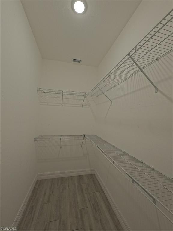 5036 Jones Dr 5038 Property Photo 14
