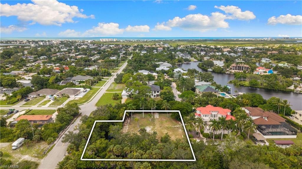 27584 Imperial River Rd Property Photo 3