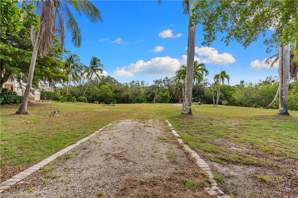 27584 Imperial River Rd Property Photo 10