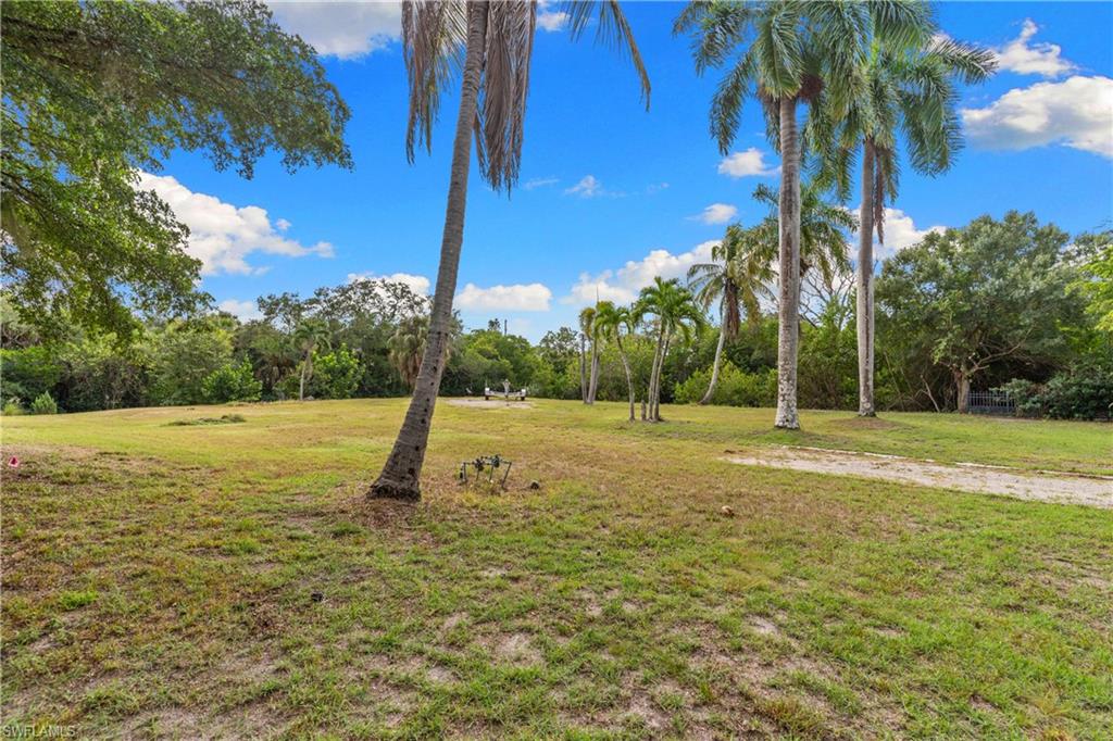 27584 Imperial River Rd Property Photo 11