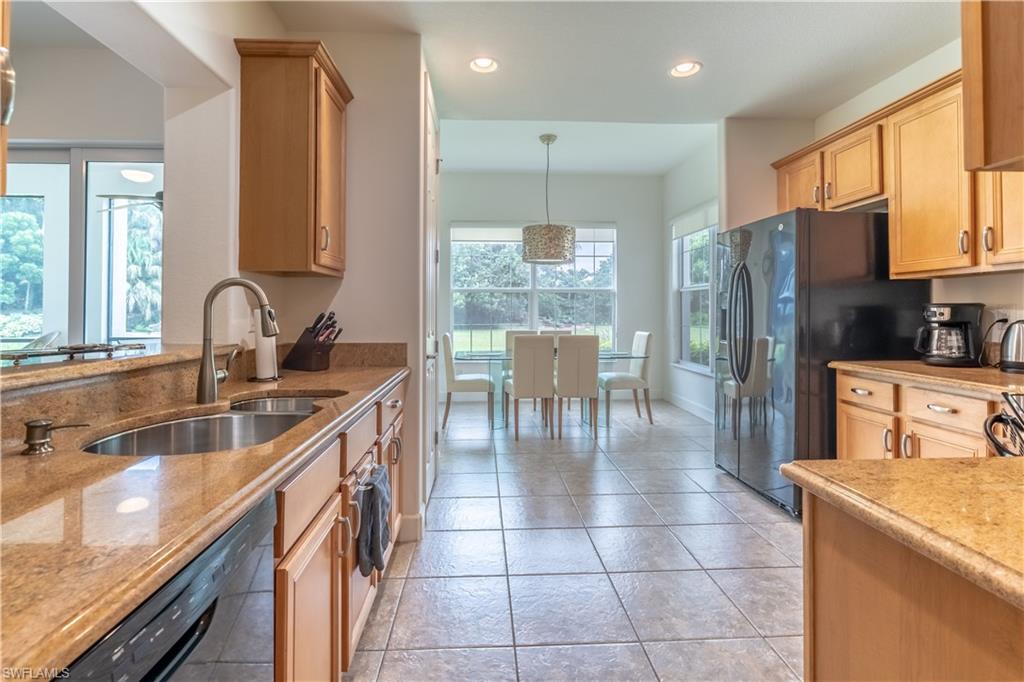 8070 Players Cove Dr 102 Property Photo 4