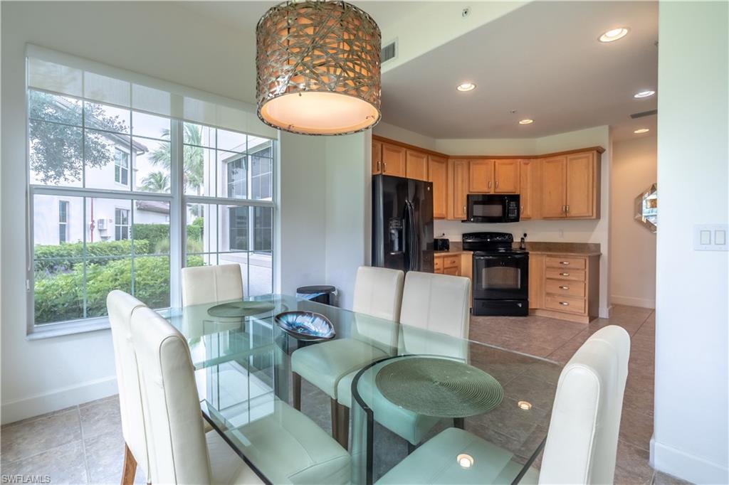 8070 Players Cove Dr 102 Property Photo 18