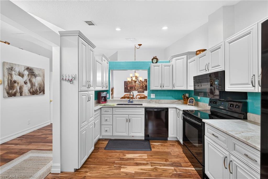 17622 Captiva Island Ln Property Photo 6