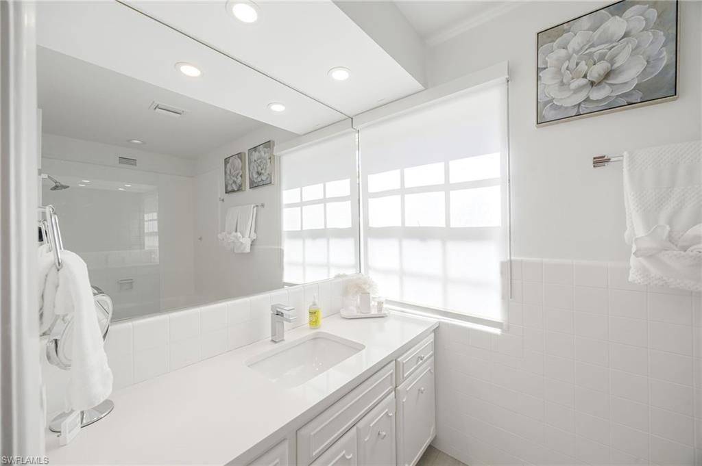 2728 Crayton Rd Property Photo 17
