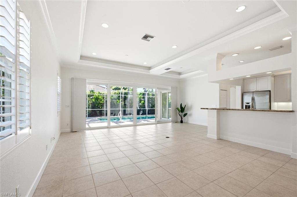 14798 Glen Eden Dr Property Photo 10
