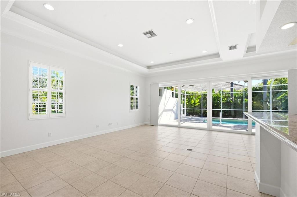 14798 Glen Eden Dr Property Photo 11