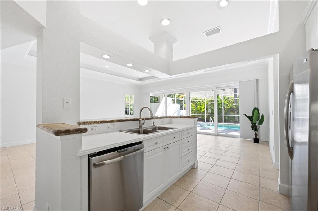14798 Glen Eden Dr Property Photo 16