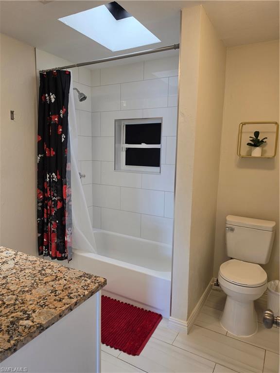 5230 Warren St Property Photo 17