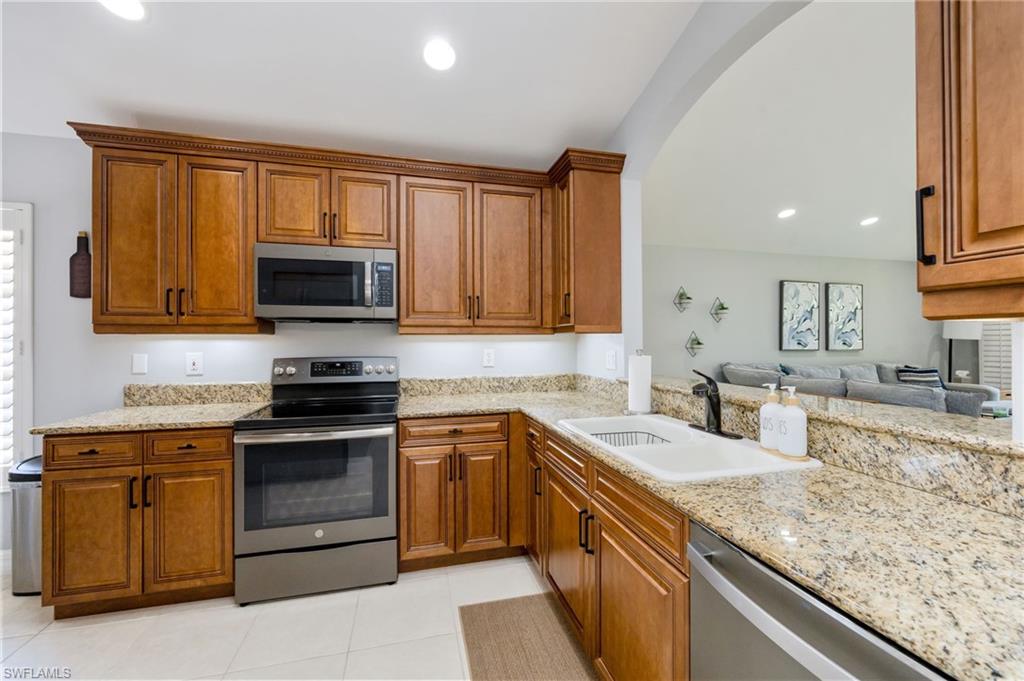 2065 Painted Palm Dr Property Photo 15