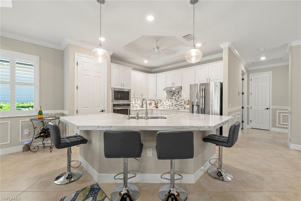 12735 Kinross Ln Property Photo 15