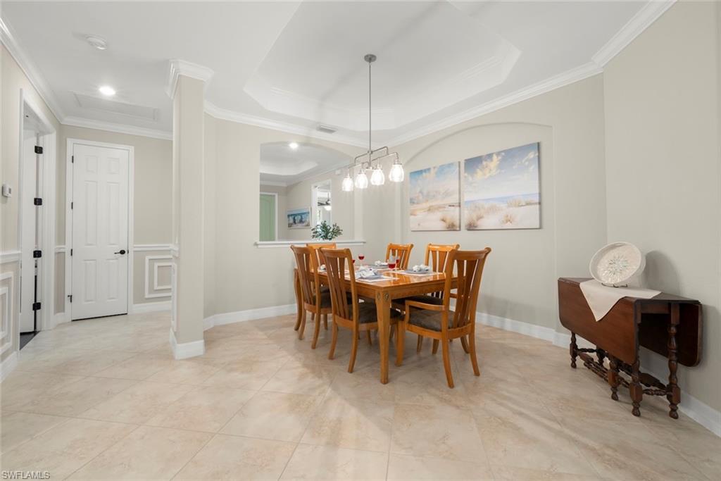 12735 Kinross Ln Property Photo 18
