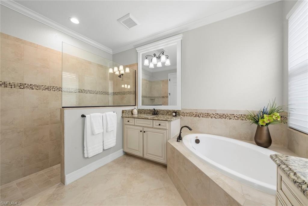 12692 Kinross Ln Property Photo 20