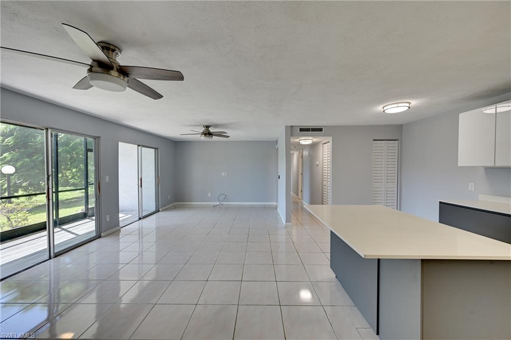 5712 Foxlake Dr 3 Property Photo 5