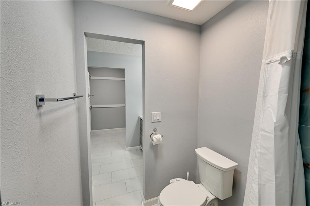 5712 Foxlake Dr 3 Property Photo 27