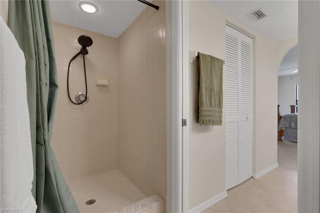 4410 Chantelle Dr H-205 Property Photo 22