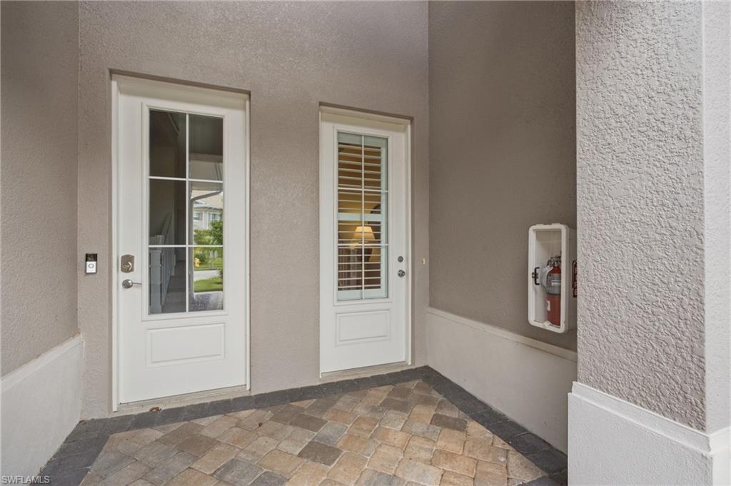 178 Indies Dr E 202 Property Photo 4