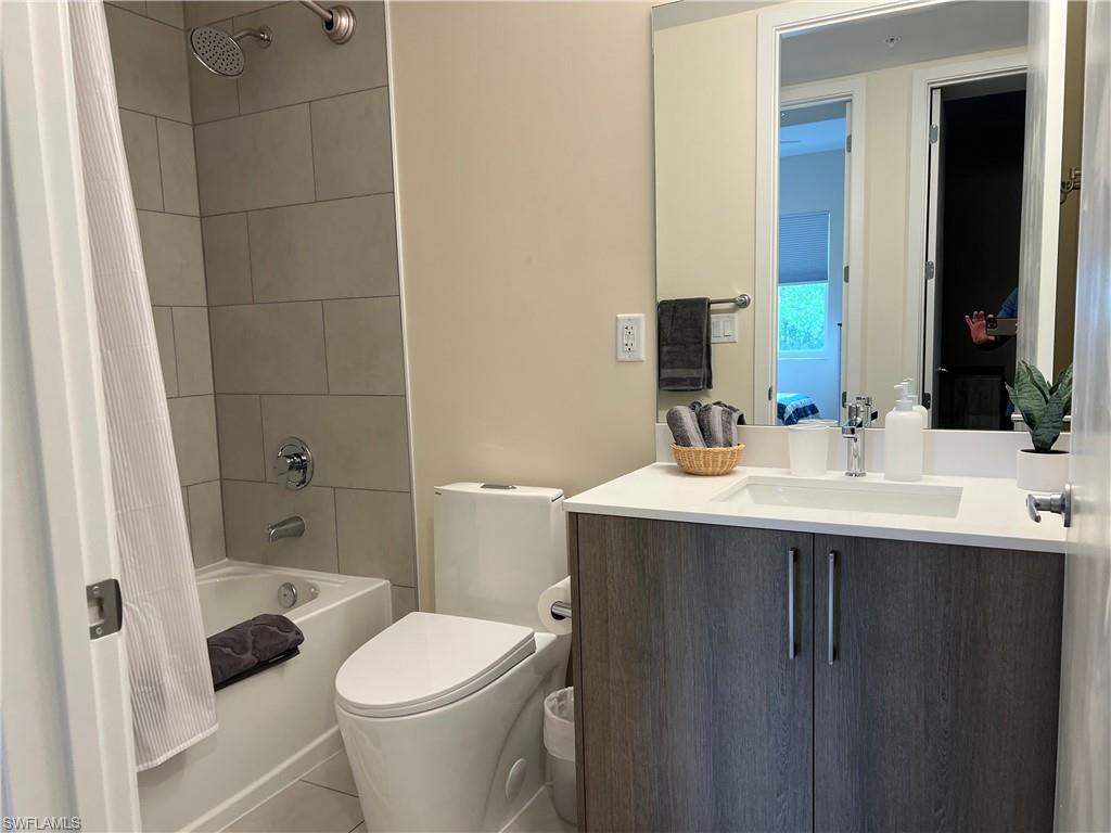 26600 Rosewood Pointe Dr B-107 Property Photo 14