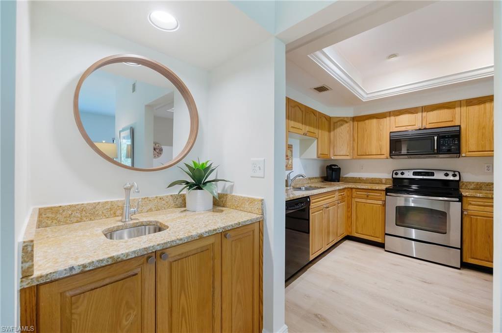 6760 Pelican Bay Blvd 315 Property Photo 4