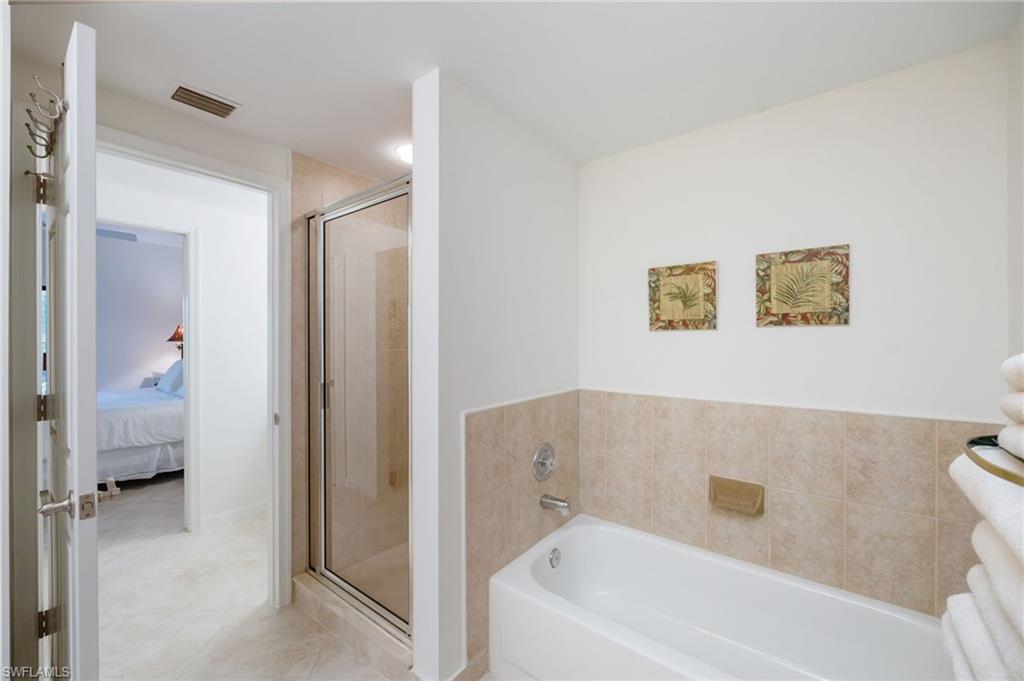 6760 Pelican Bay Blvd 315 Property Photo 12