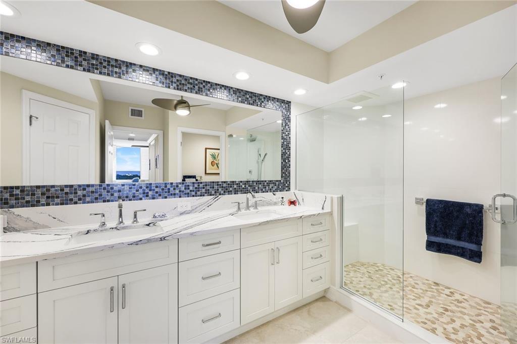 7225 Pelican Bay Blvd 604 Property Photo 22