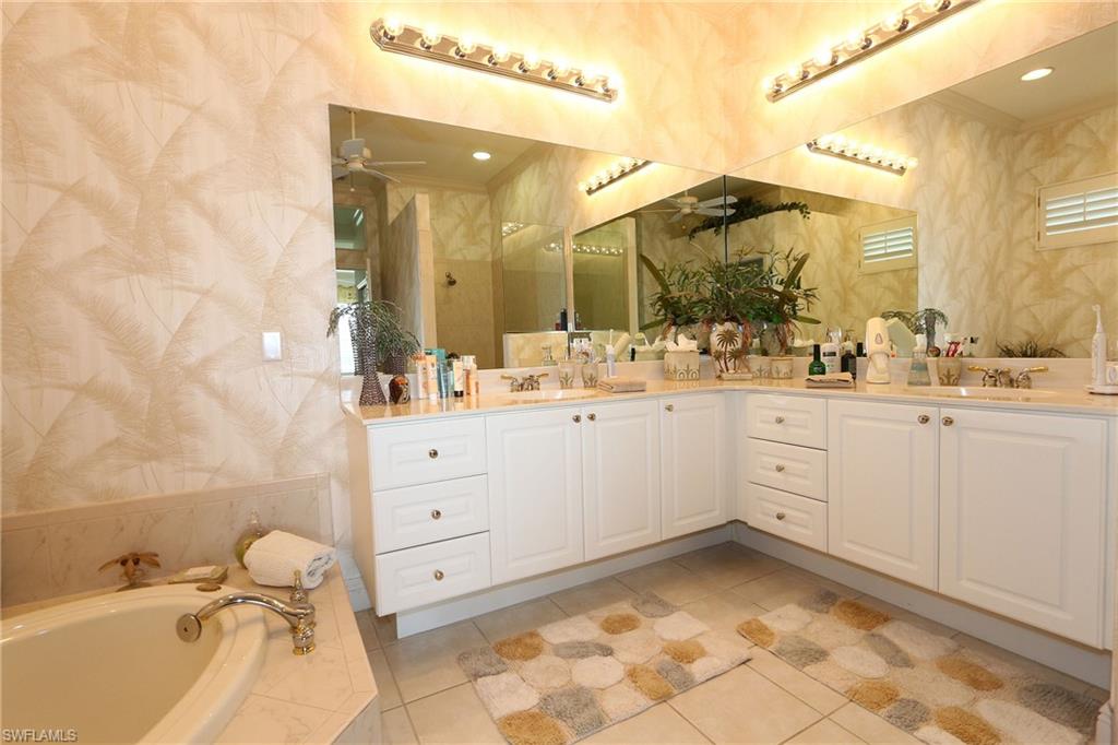 23243 Foxberry Ln Property Photo 8