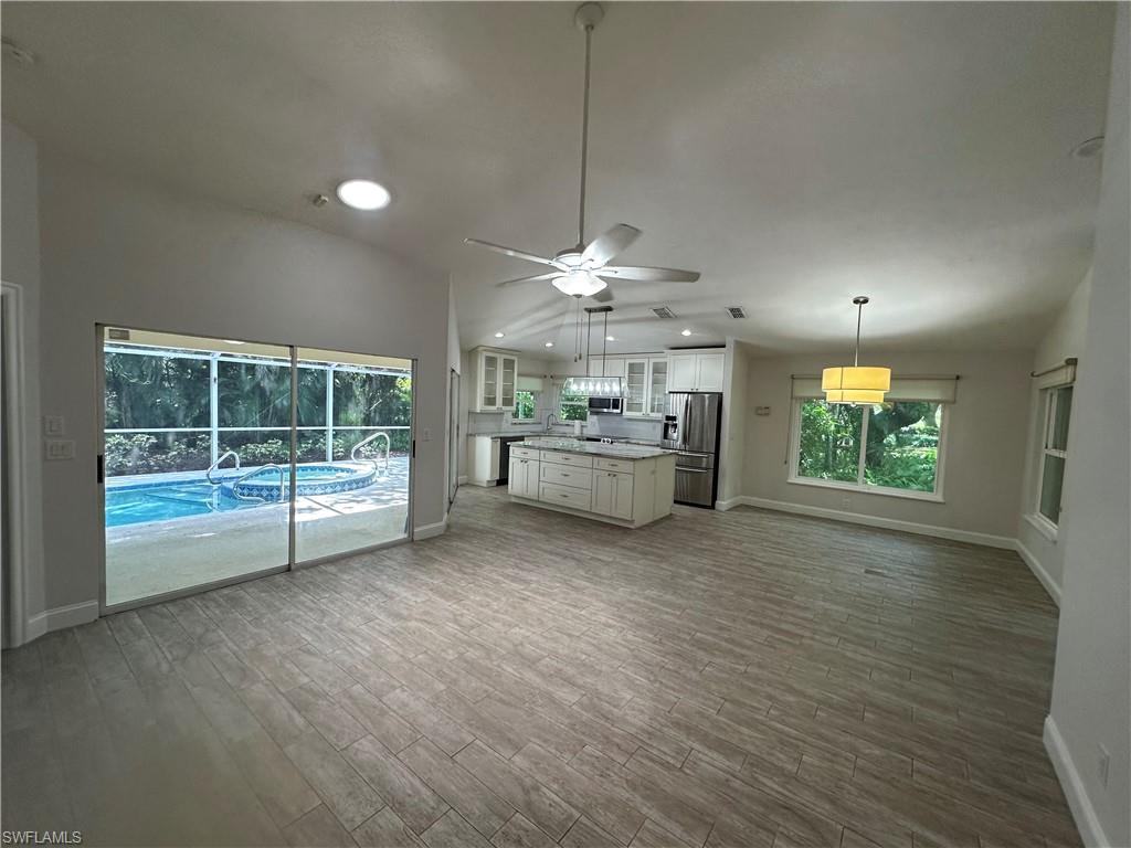 21194 Old Oak PL Property Photo 1