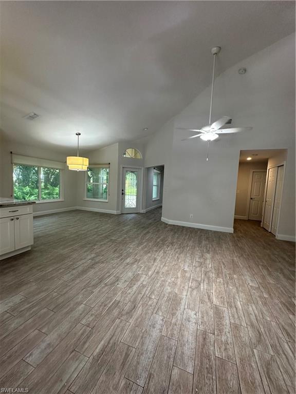 21194 Old Oak Pl Property Photo 8