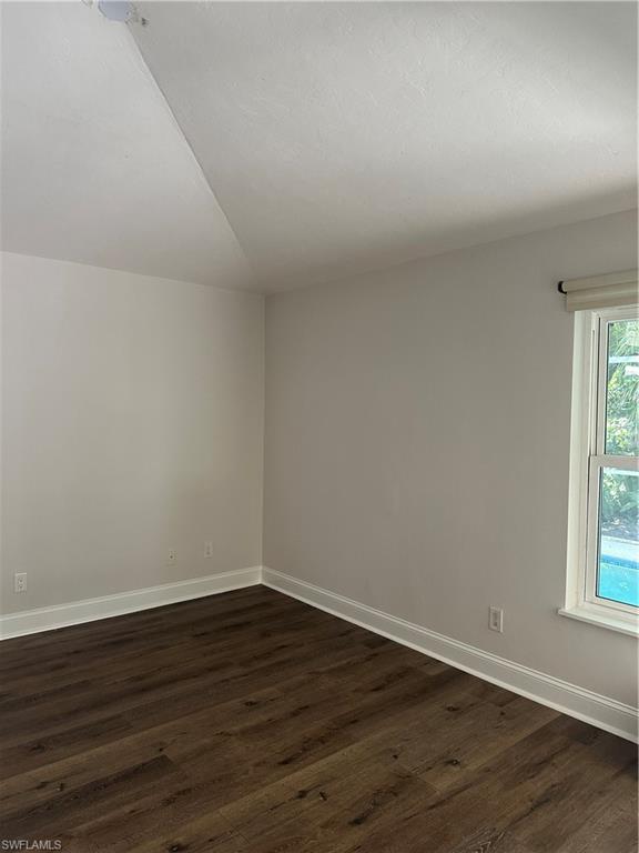 21194 Old Oak Pl Property Photo 23