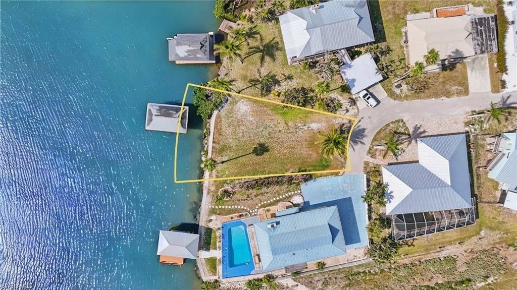 22491 Buccaneer Lagoon St Property Photo 5