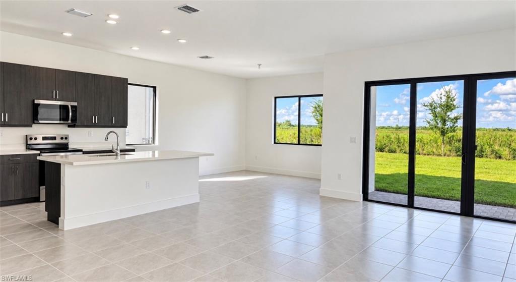 5543 Cassidy Ln Property Photo 6