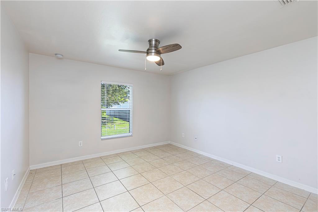 2125 18th Pl Property Photo 9