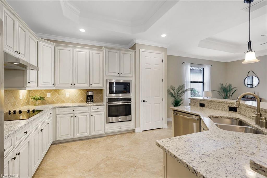 17450 Galway Run Property Photo 12