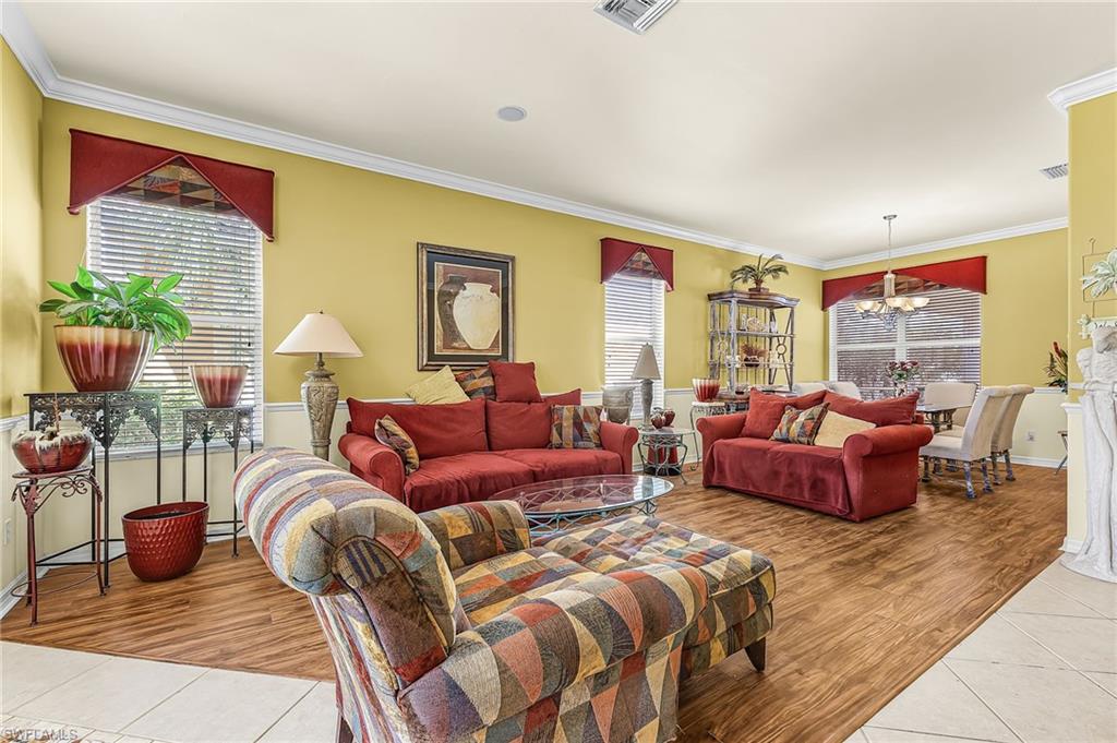 8332 Laurel Lakes Blvd Property Photo 5