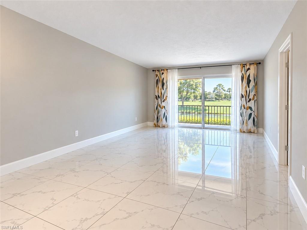 501 Forest Lakes Blvd 212 Property Photo 4